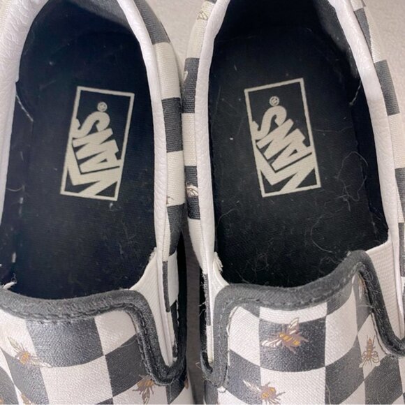 Vans Unisex Slip On Black & White Bee Check Sneakers 8/6.5 - Picture 3 of 13